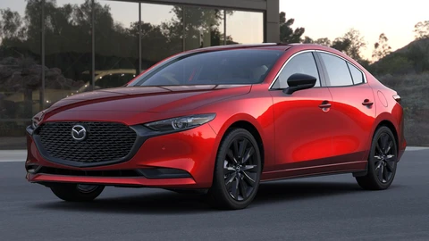 El nuevo Mazda 3 Sedán 2026 llega a México, regresa el MHEV, conoce precios y versiones
