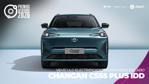 Premios Autocosmos 2026: el Changan CS55 Plus IDD es el Vehículo Electrificado Enchufable del Año
