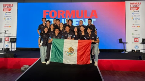 Estudiantes del Tec de Monterrey conquistan la Formula Student UK 2025