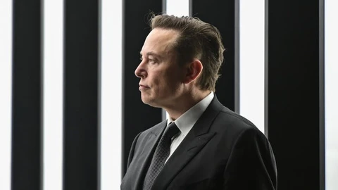 Elon Musk amenaza con despedir a los trabajadores de Tesla que hagan home office
