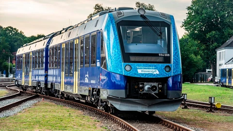 Primera línea de trenes de hidrógeno inicia operaciones en Alemania