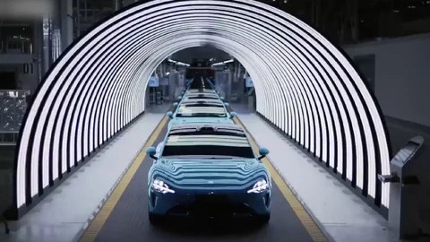 Video: Xiaomi acelera su producción a razón de un auto cada dos minutos