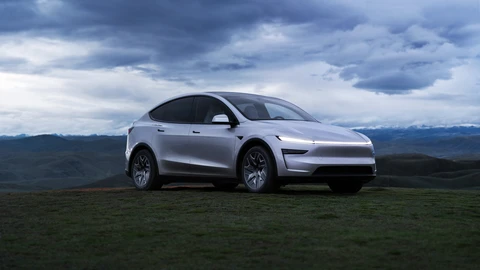 Tesla Model YL, la SUV eléctrica llega a EE.UU. con tres filas de asientos