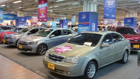 Se contrae el mercado de los vehículos usados en Colombia