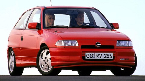 El Opel Astra celebra su 30 aniversario